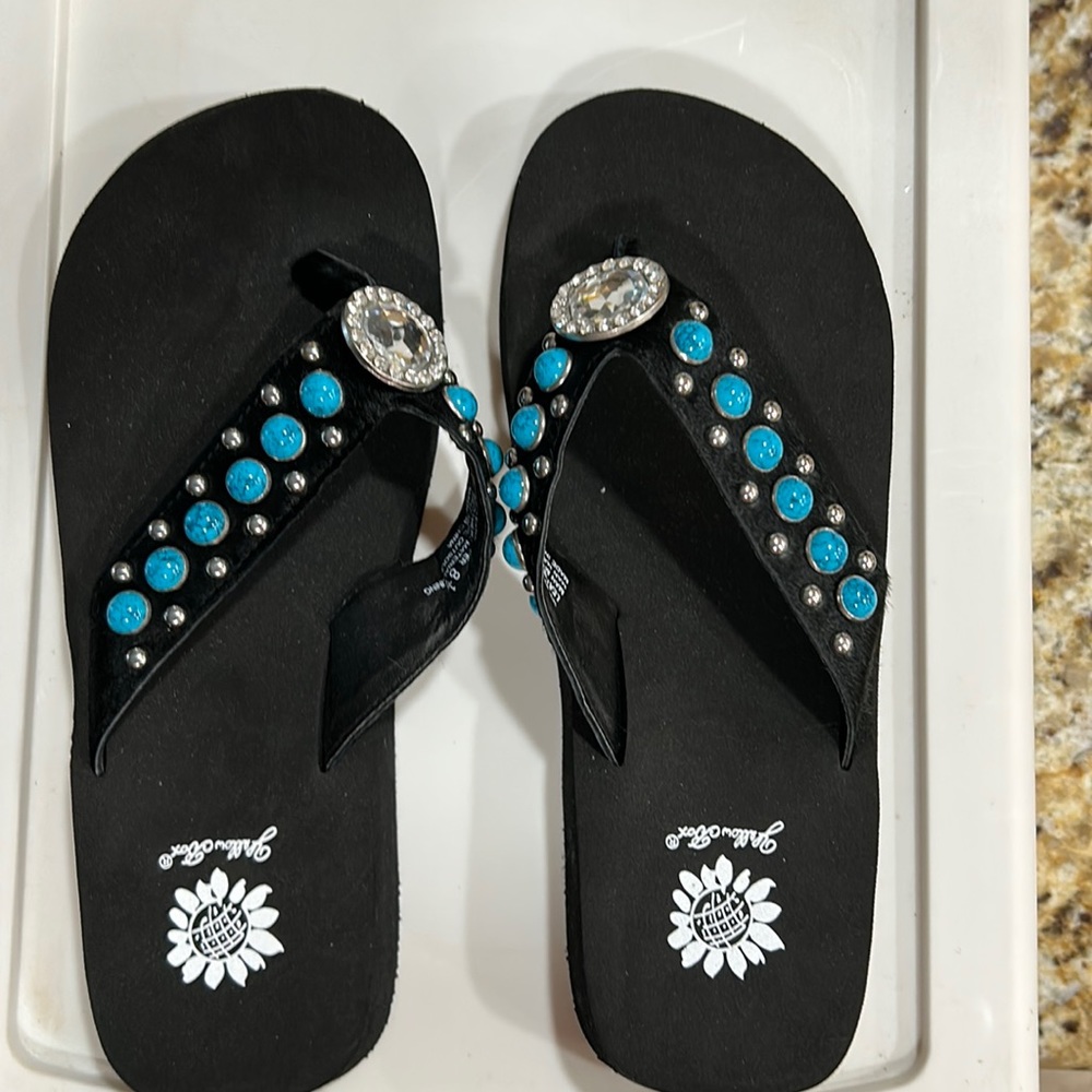 Yellow box sandals